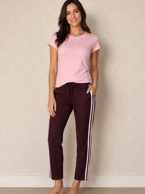 SO SPORTY TEE & PANTS ATHLETIC SET